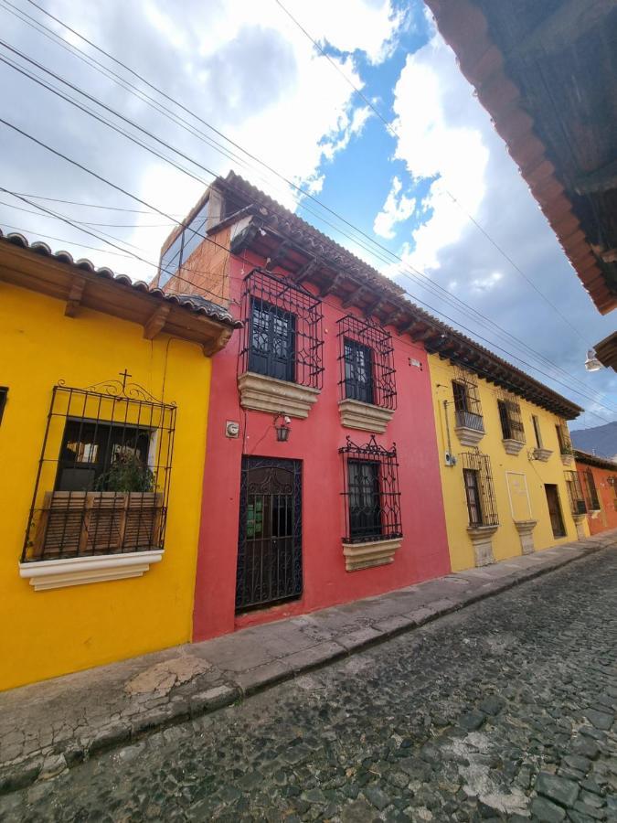 Casa Capirucho Hotel Antigua ภายนอก รูปภาพ