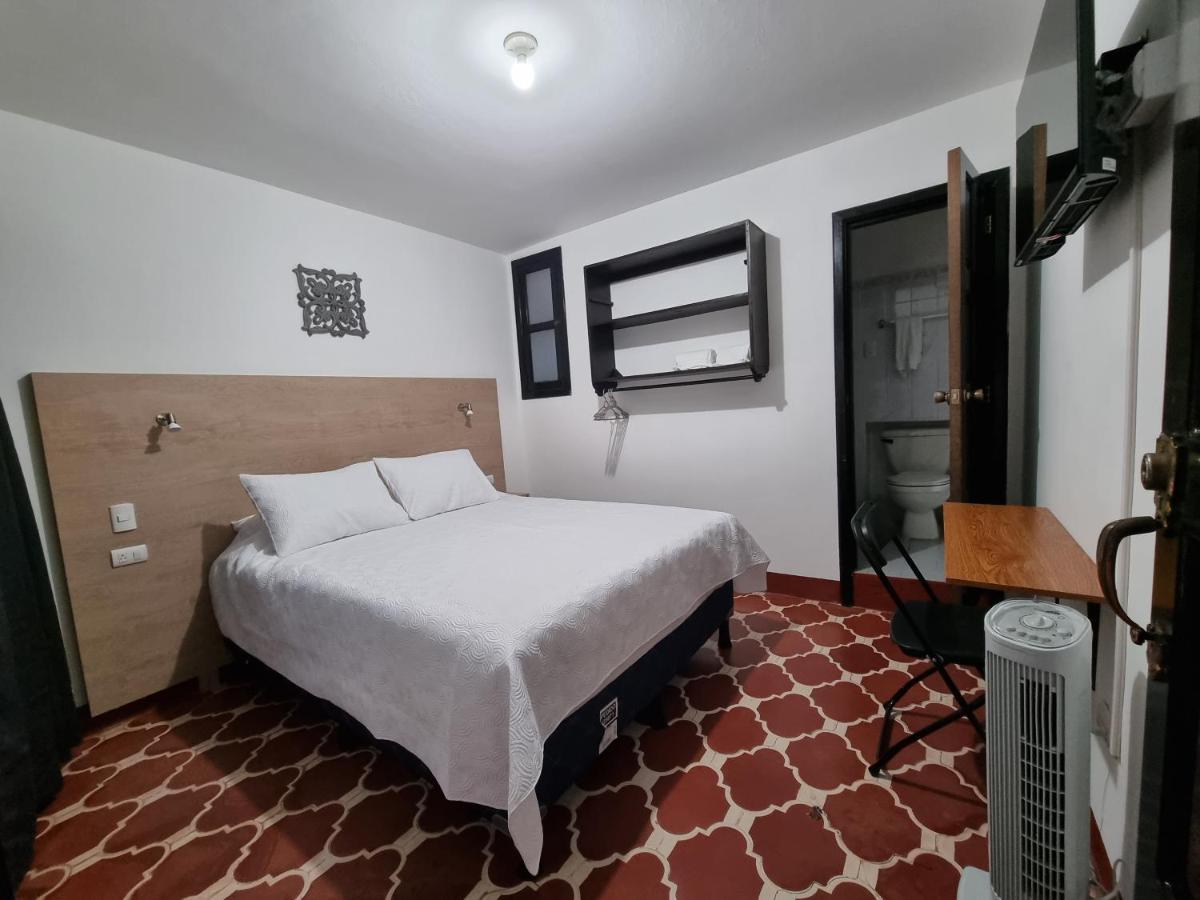 Casa Capirucho Hotel Antigua ภายนอก รูปภาพ