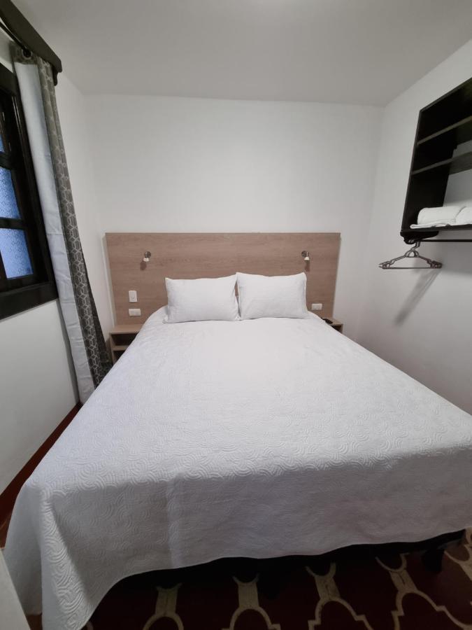 Casa Capirucho Hotel Antigua ภายนอก รูปภาพ