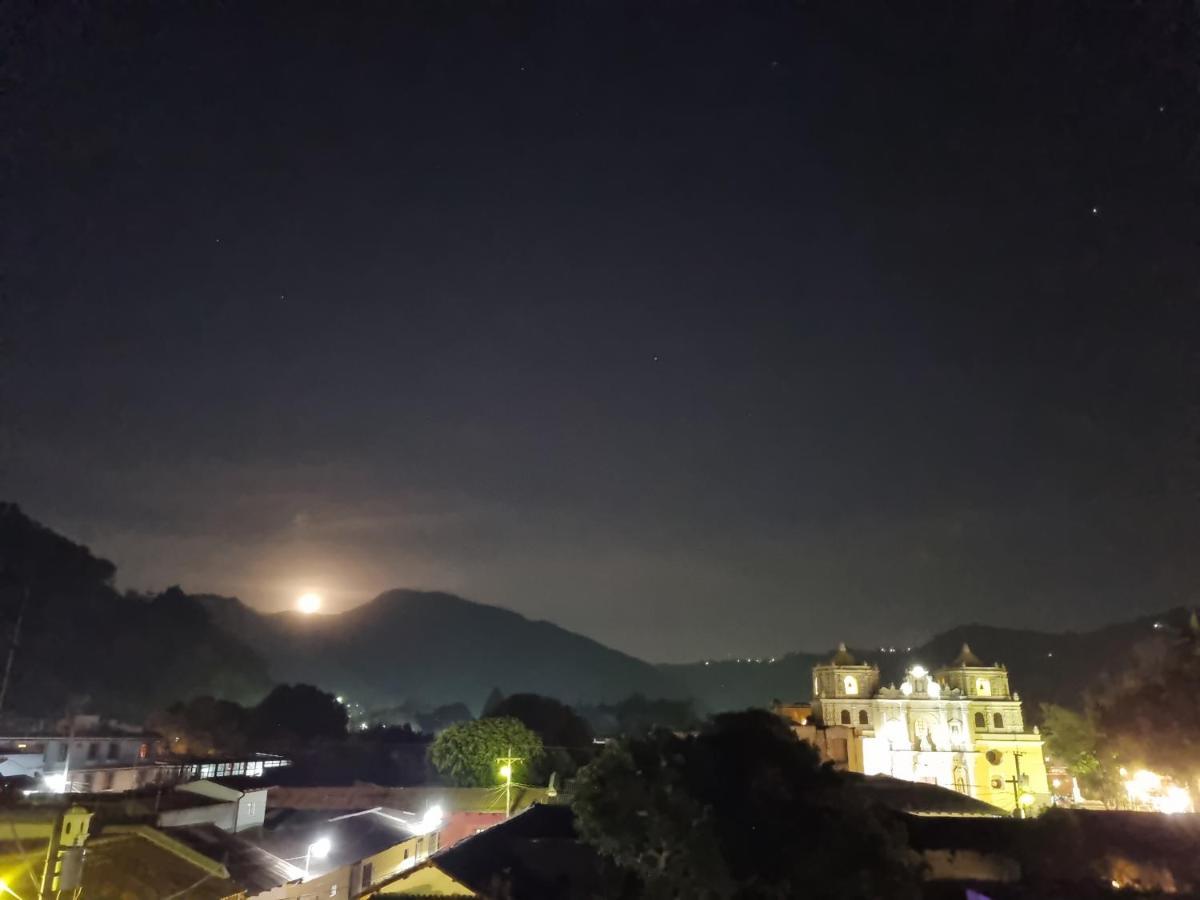 Casa Capirucho Hotel Antigua ภายนอก รูปภาพ