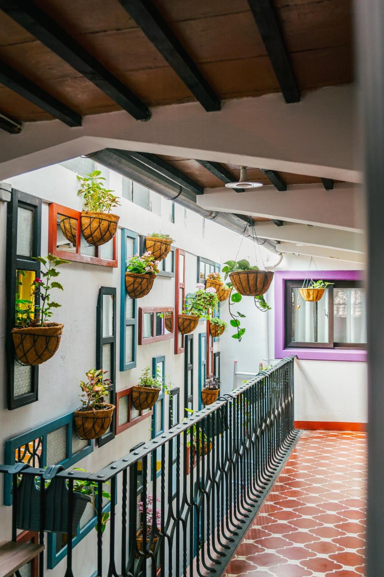 Casa Capirucho Hotel Antigua ภายนอก รูปภาพ