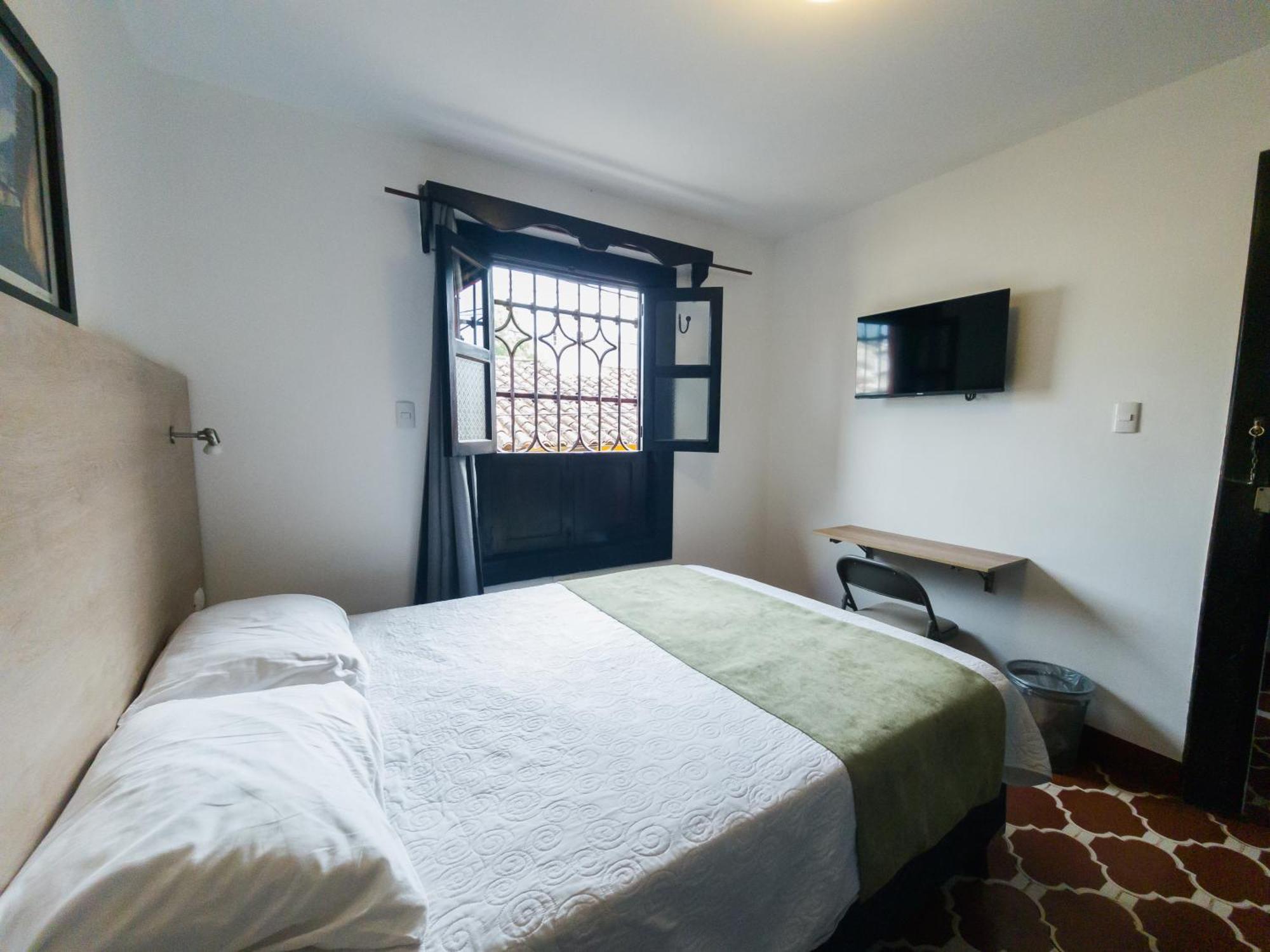 Casa Capirucho Hotel Antigua ภายนอก รูปภาพ