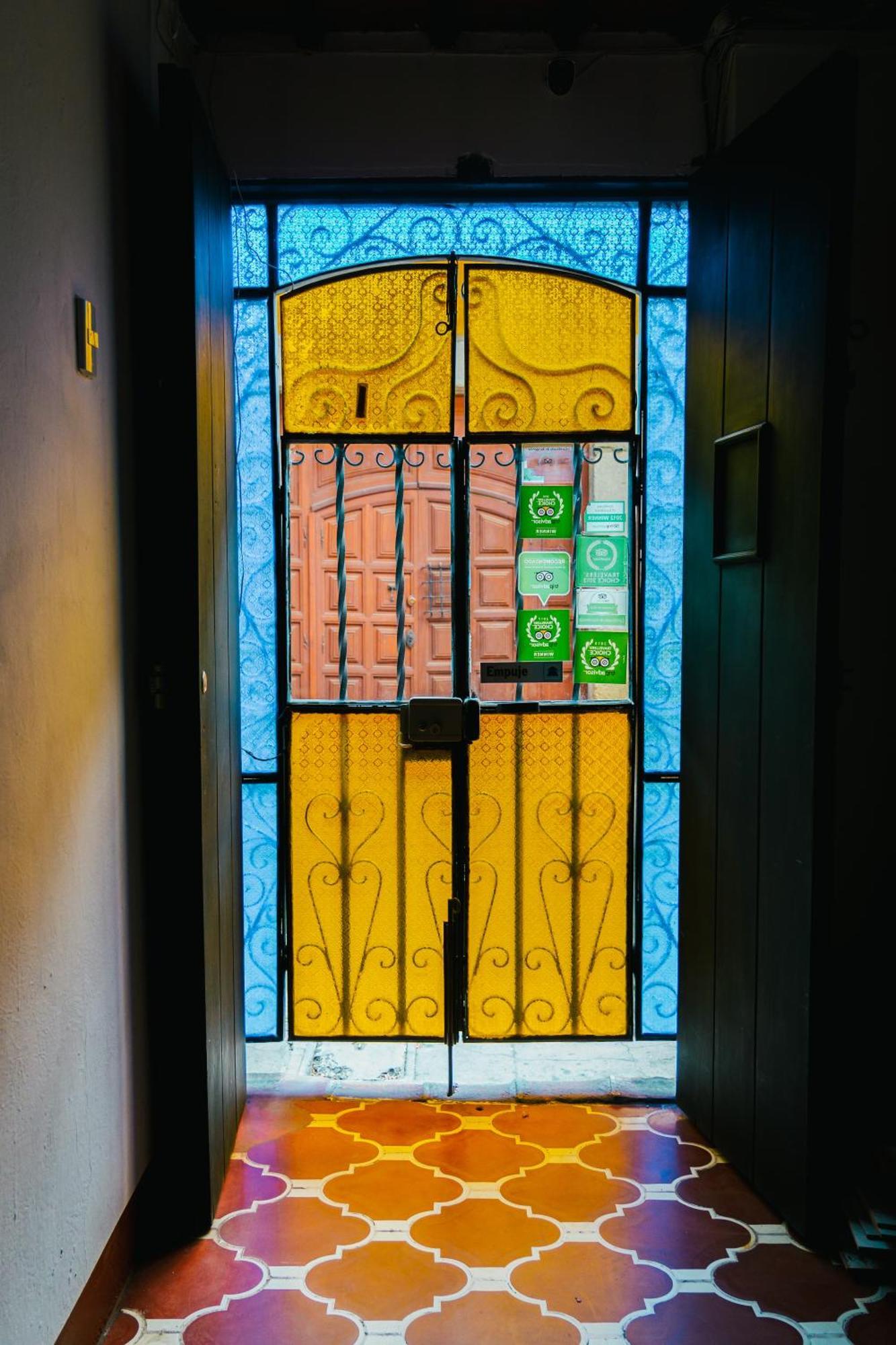 Casa Capirucho Hotel Antigua ภายนอก รูปภาพ